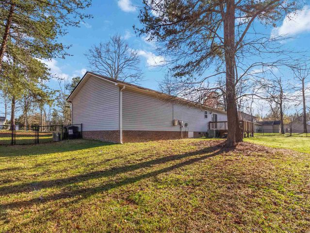 210 Shady Spring Way, Wellford, SC 29385