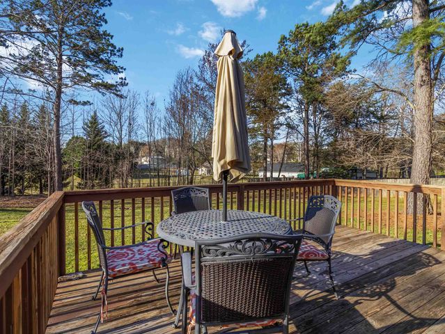 210 Shady Spring Way, Wellford, SC 29385