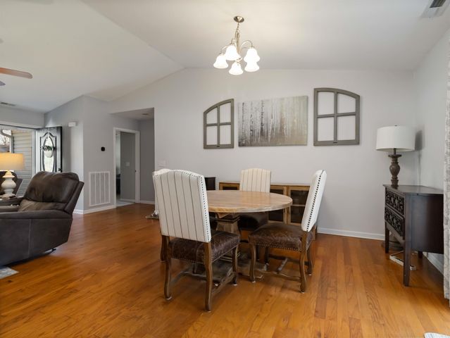 210 Shady Spring Way, Wellford, SC 29385