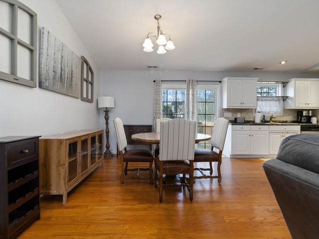 210 Shady Spring Way, Wellford, SC 29385