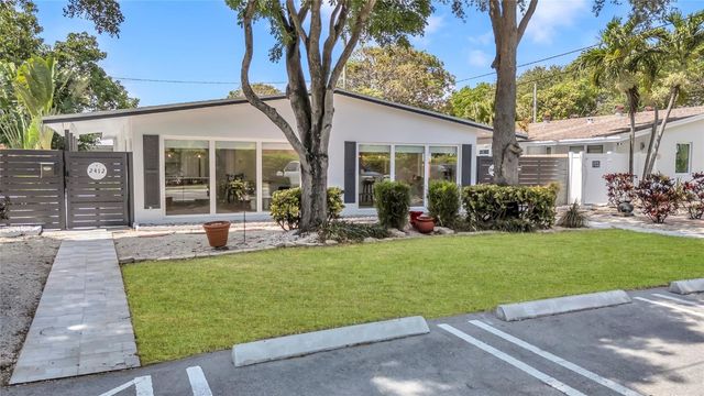 2412 NE 4th Street W, Pompano Beach, FL 33062