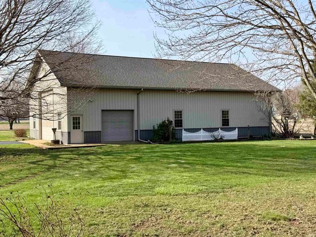 10878 S Elm Street, Bunker Hill, IN 46914