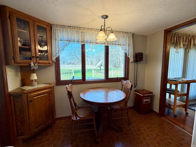 10878 S Elm Street, Bunker Hill, IN 46914