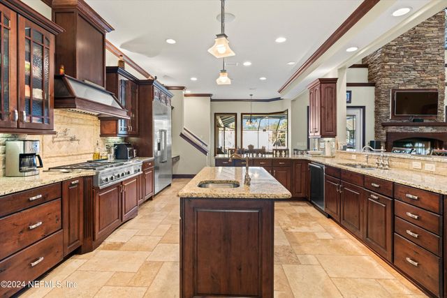 1315 WHISPERING PINES Road, St. Johns, FL 32259