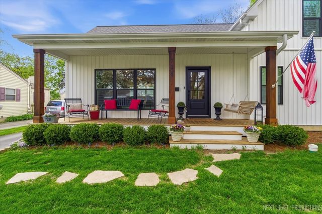 728 N Lincoln Avenue, Geneva, IL 60134