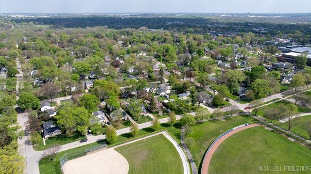 728 N Lincoln Avenue, Geneva, IL 60134