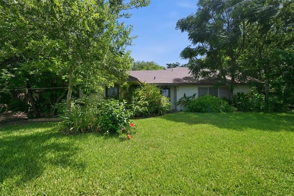 1447 Main St, Ingleside, TX 78362 — photo 3