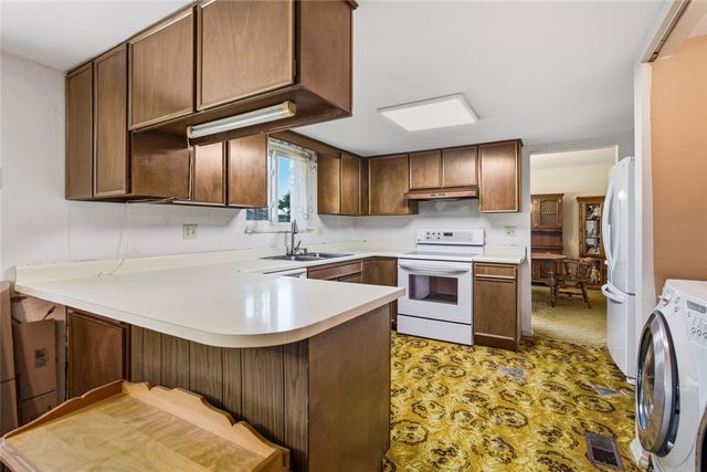 2045 Penbrooke Trail, Miami Twp, OH 45459
