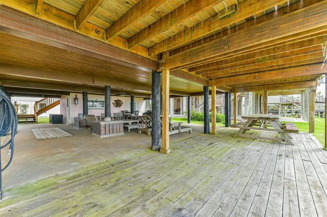 1521 John Street, San Leon, TX 77539