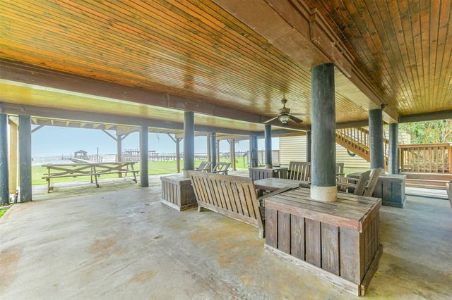 1521 John Street, San Leon, TX 77539