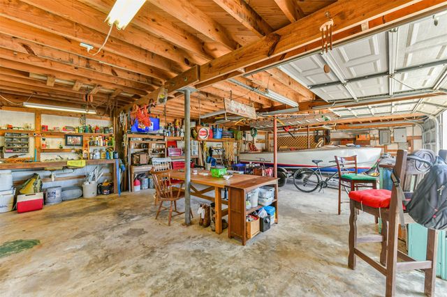 1521 John Street, San Leon, TX 77539