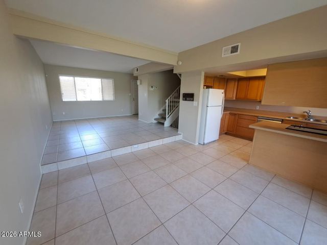 2524 S EL PARADISO Drive 39, Mesa, AZ 85202