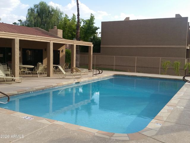 2524 S EL PARADISO Drive 39, Mesa, AZ 85202