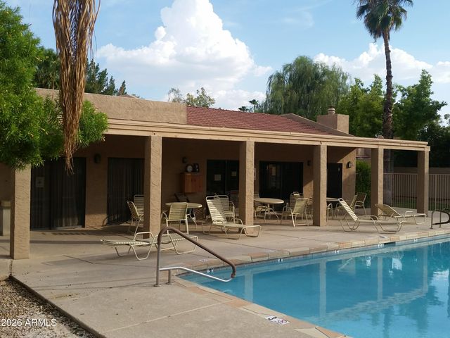 2524 S EL PARADISO Drive 39, Mesa, AZ 85202
