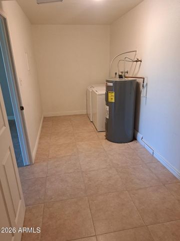 2524 S EL PARADISO Drive 39, Mesa, AZ 85202