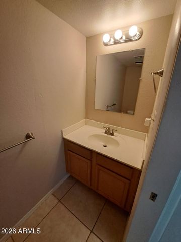 2524 S EL PARADISO Drive 39, Mesa, AZ 85202