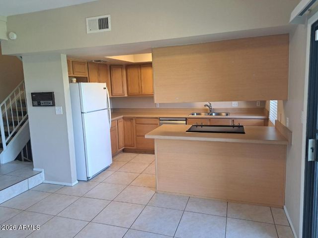 2524 S EL PARADISO Drive 39, Mesa, AZ 85202