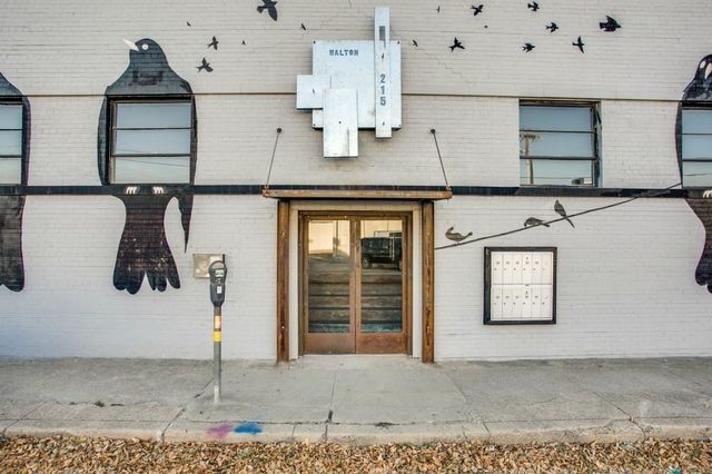 215 N Walton Street 1, Dallas, TX 75226