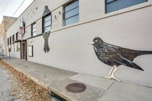 215 N Walton Street 1, Dallas, TX 75226