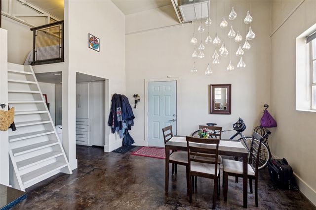215 N Walton Street 1, Dallas, TX 75226
