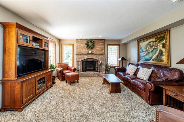 12620 GLENWOOD DRIVE, North Huntingdon, PA 15642