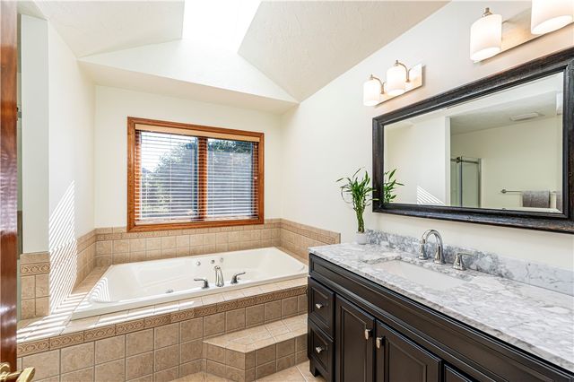 12620 GLENWOOD DRIVE, North Huntingdon, PA 15642