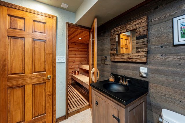 12620 GLENWOOD DRIVE, North Huntingdon, PA 15642