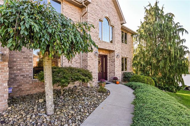 12620 GLENWOOD DRIVE, North Huntingdon, PA 15642