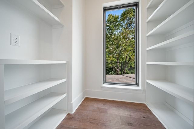 6011 Hill Cir, Nashville, TN 37209