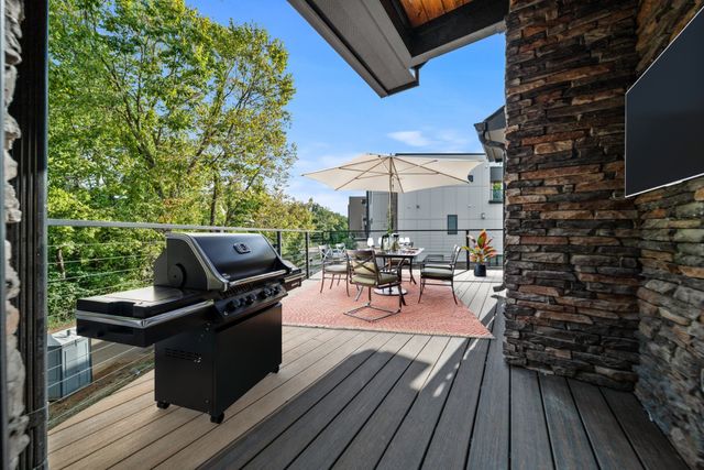 6011 Hill Cir, Nashville, TN 37209