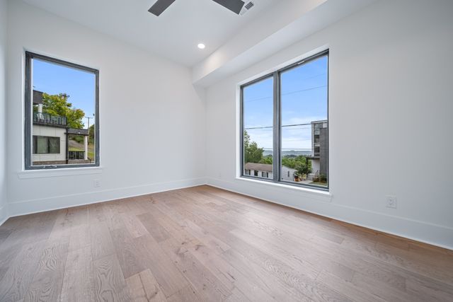 6011 Hill Cir, Nashville, TN 37209