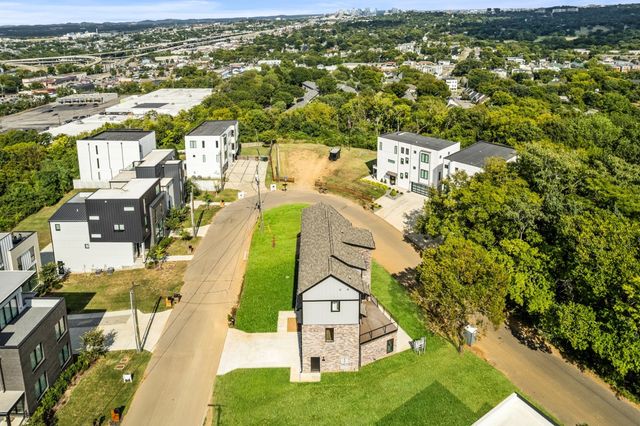 6011 Hill Cir, Nashville, TN 37209