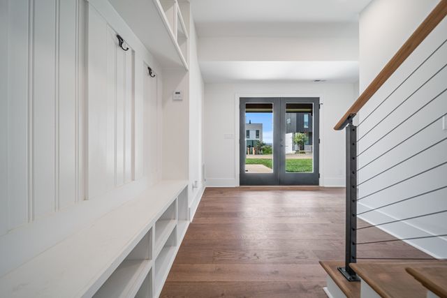 6011 Hill Cir, Nashville, TN 37209