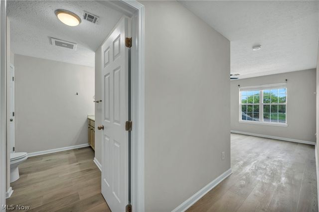29832 Lenox Drive 227, Westlake, OH 44145