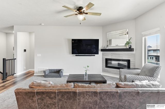5124 N 180th Avenue, Elkhorn, NE 68022