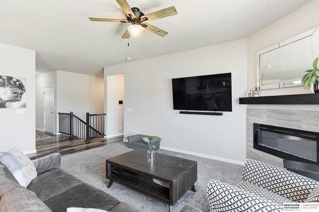 5124 N 180th Avenue, Elkhorn, NE 68022