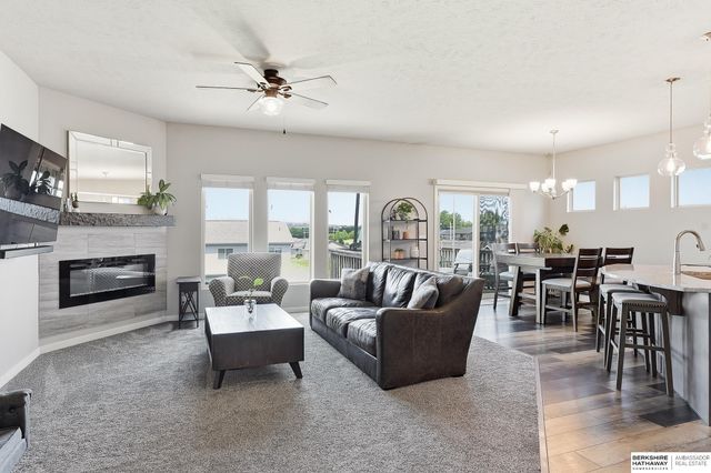 5124 N 180th Avenue, Elkhorn, NE 68022