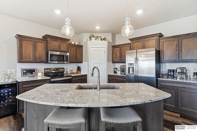 5124 N 180th Avenue, Elkhorn, NE 68022