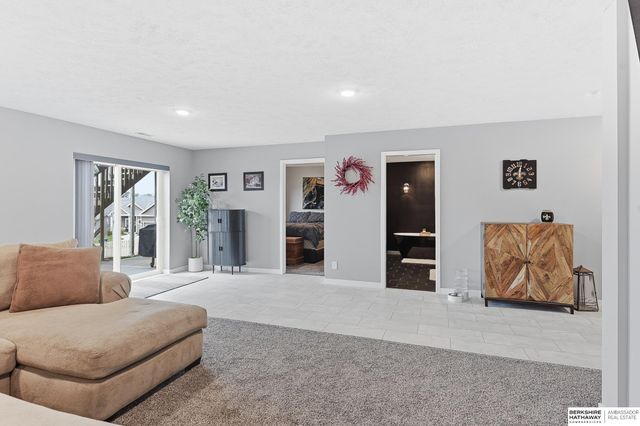 5124 N 180th Avenue, Elkhorn, NE 68022