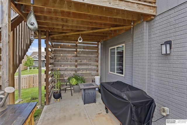 5124 N 180th Avenue, Elkhorn, NE 68022