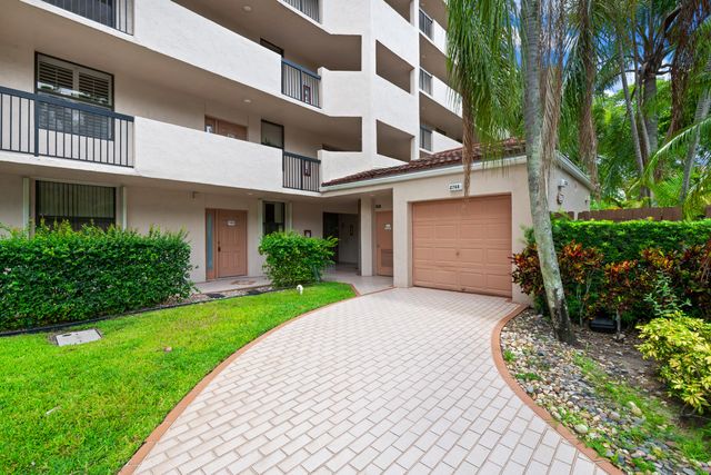 2768 CARAMBOLA Circle S 101, Coconut Creek, FL 33066