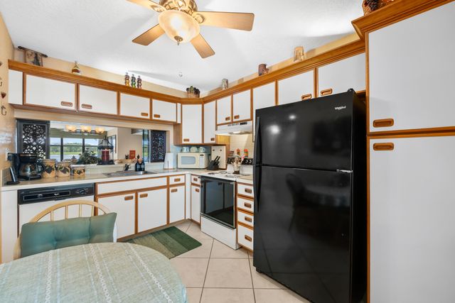 2768 CARAMBOLA Circle S 101, Coconut Creek, FL 33066