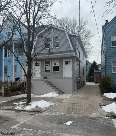 74 W 52nd ST., Bayonne City, NJ 07002