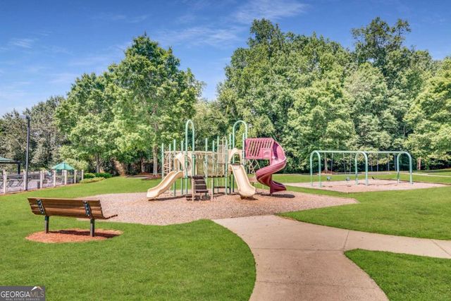 890 Lakefaire Landing, Suwanee, GA 30024