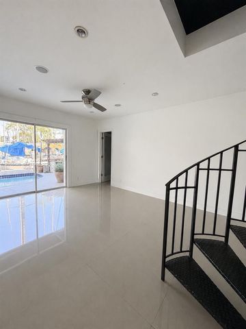 313 Hendricks Isle 4, Fort Lauderdale, FL 33301