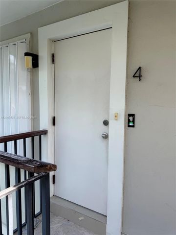 313 Hendricks Isle 4, Fort Lauderdale, FL 33301