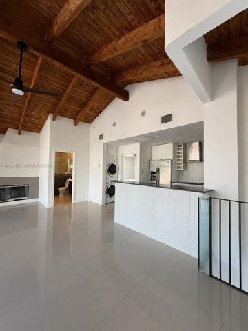 313 Hendricks Isle 4, Fort Lauderdale, FL 33301