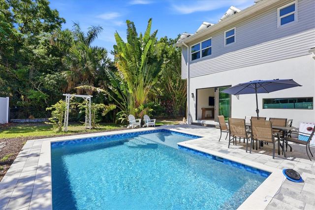 2538 TRINIDAD STREET, Sarasota, FL 34231