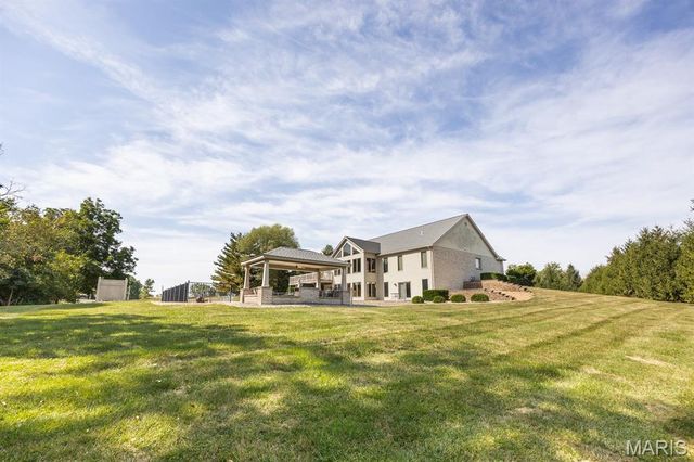 71 Josiah Lane, Millstadt, IL 62260