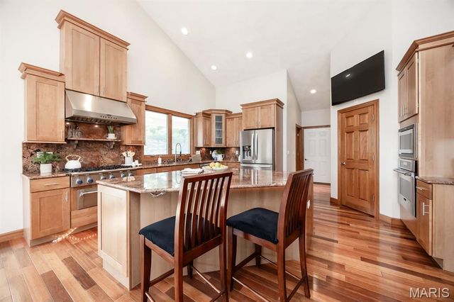 71 Josiah Lane, Millstadt, IL 62260